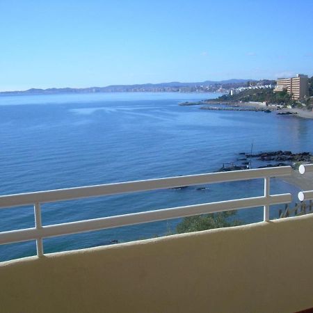 Holidays2Benalmadena Torrequebrada Sea View Front Beach With Pool Parking & Terraces Kültér fotó