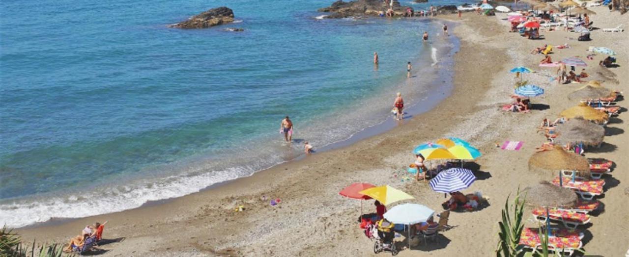 Holidays2Benalmadena Torrequebrada Sea View Front Beach With Pool Parking & Terraces Kültér fotó