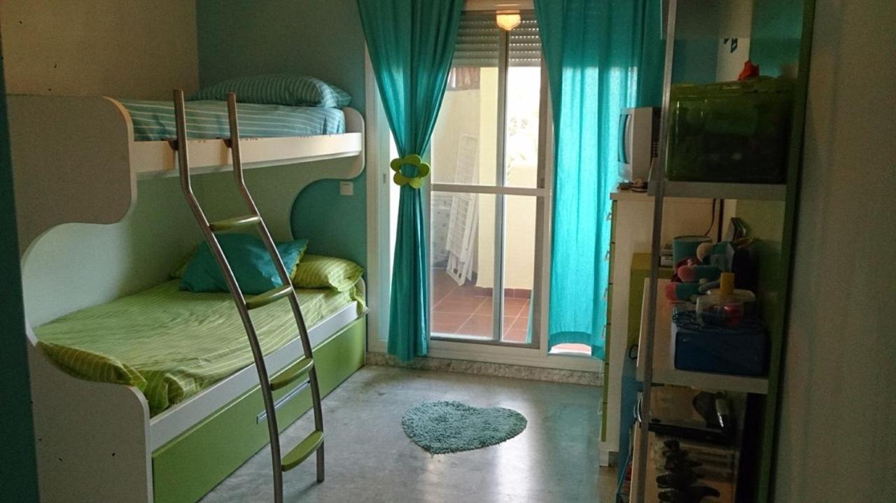 Holidays2Benalmadena Torrequebrada Sea View Front Beach With Pool Parking & Terraces Kültér fotó
