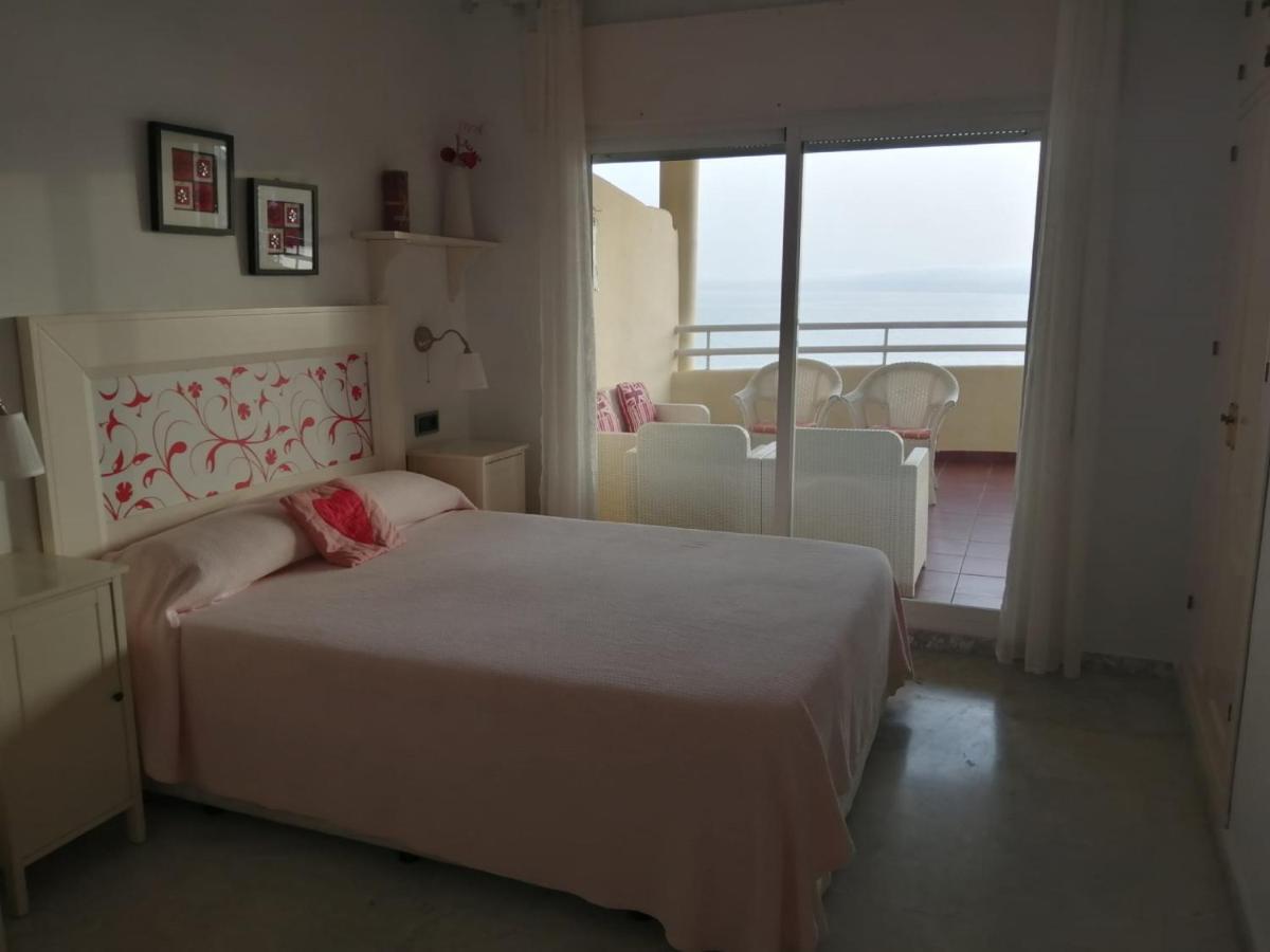 Holidays2Benalmadena Torrequebrada Sea View Front Beach With Pool Parking & Terraces Kültér fotó