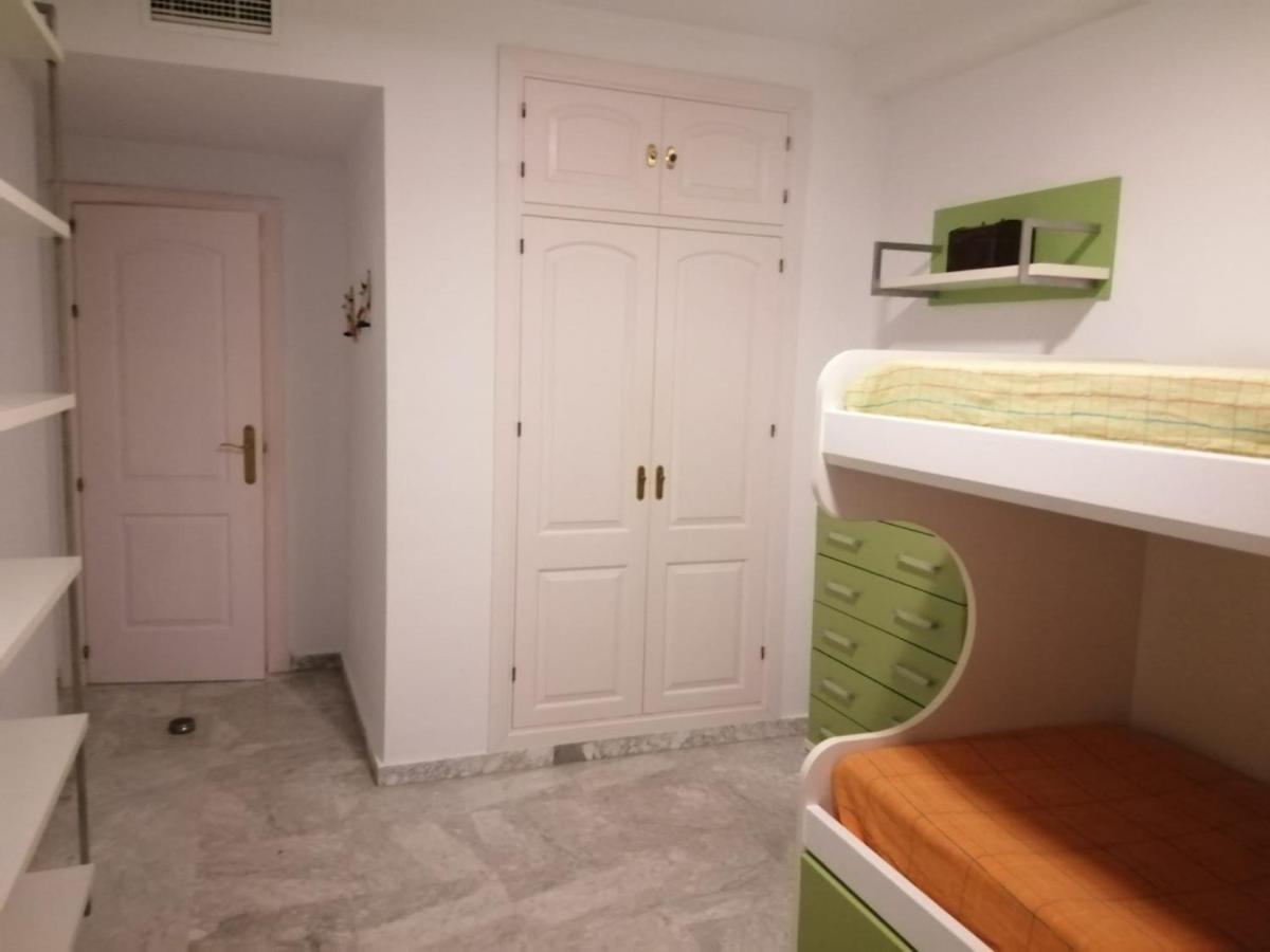 Holidays2Benalmadena Torrequebrada Sea View Front Beach With Pool Parking & Terraces Kültér fotó