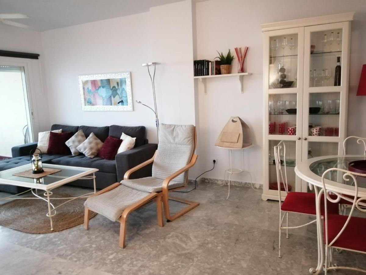 Holidays2Benalmadena Torrequebrada Sea View Front Beach With Pool Parking & Terraces Kültér fotó